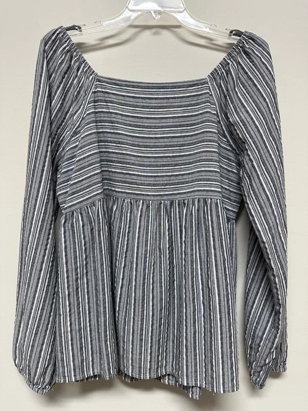 NWT Savanna Jane Striped Peasant Blouse with Pink Floral Embroidery - Image 5