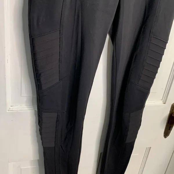 Athleta Delancey Moto Black Tight Legging Pant W-800 Sz S - Image 10