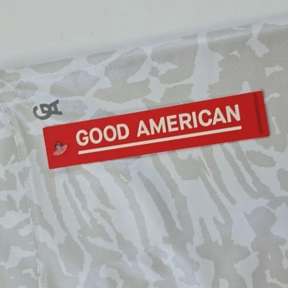 Good American NWT Essentials Leopard Foil‎ Bike Shorts Women's size 3 - Large - Image 3