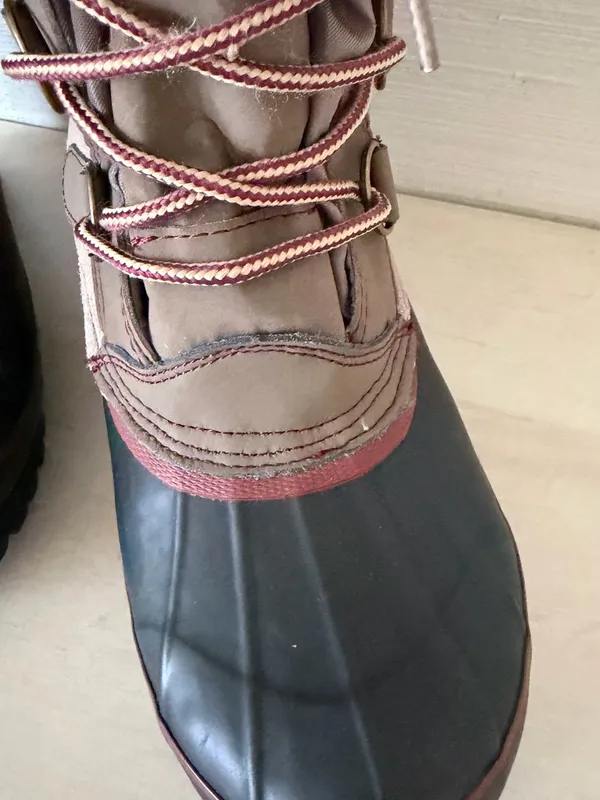 Khombu Northstar Suede Rubber Duck Toe Women's Size 8M Tan Black Snow Boots NEW - Image 12