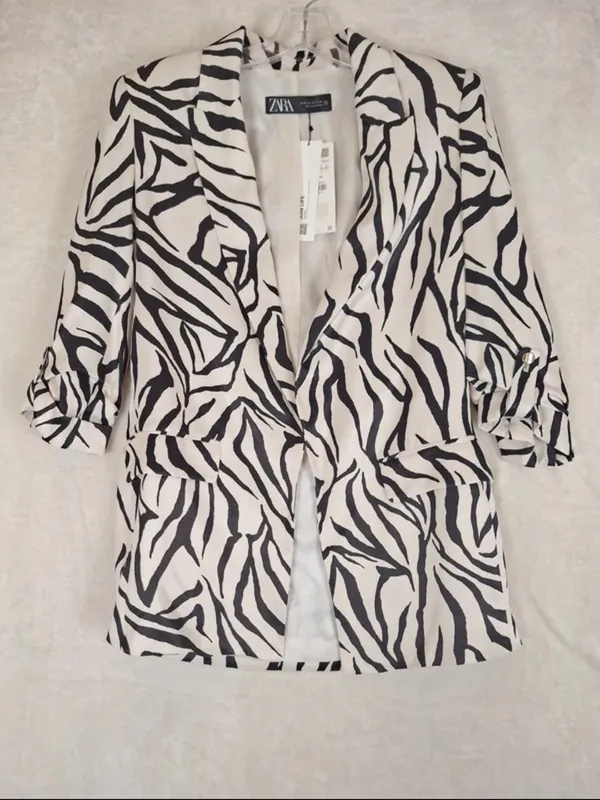 ZARA Black & White Zebra-Print Oversized Blazer - Image 8