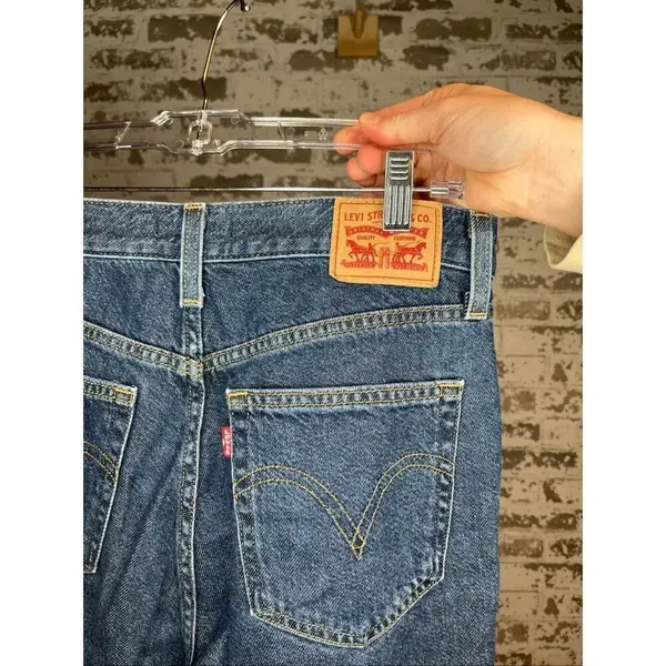 Levi’s | women high waisted mom jeans denim - Image 3