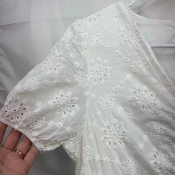 Women's white puff sleeve eyelet cutout tiered cottagecore peasant dress‎ small - Image 2