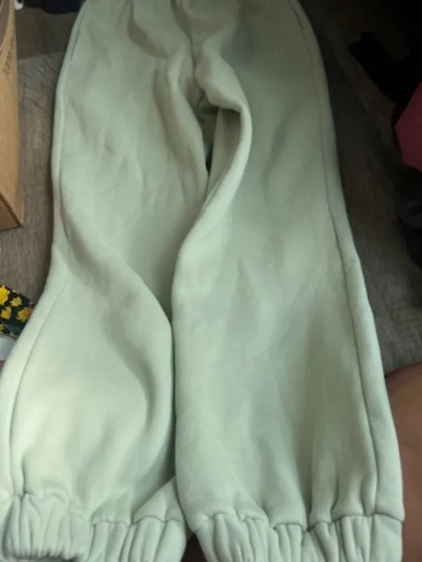 Comfrt small green sweatpants - Image 3