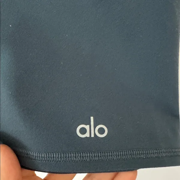 ALO Yoga Women's Blue Bike Shorts Size XSmall - Image 2