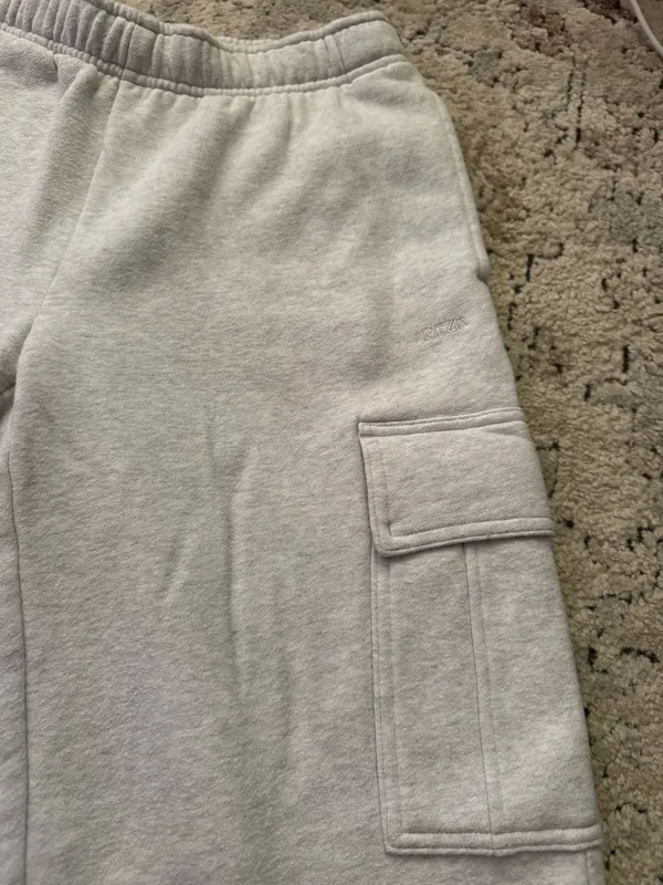 Aritzia Cargo Sweatpants TNA - Image 2