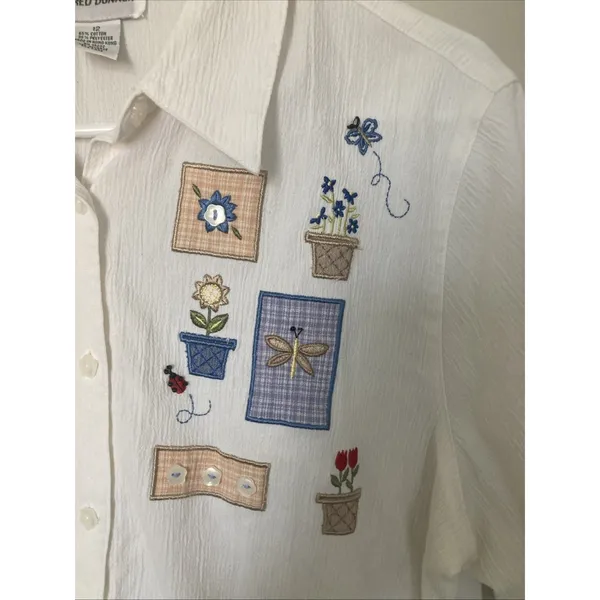 Alfred Dunner Women’s White Size 12 Top Embroidered Flowers Butterflies LadyBug - Image 3