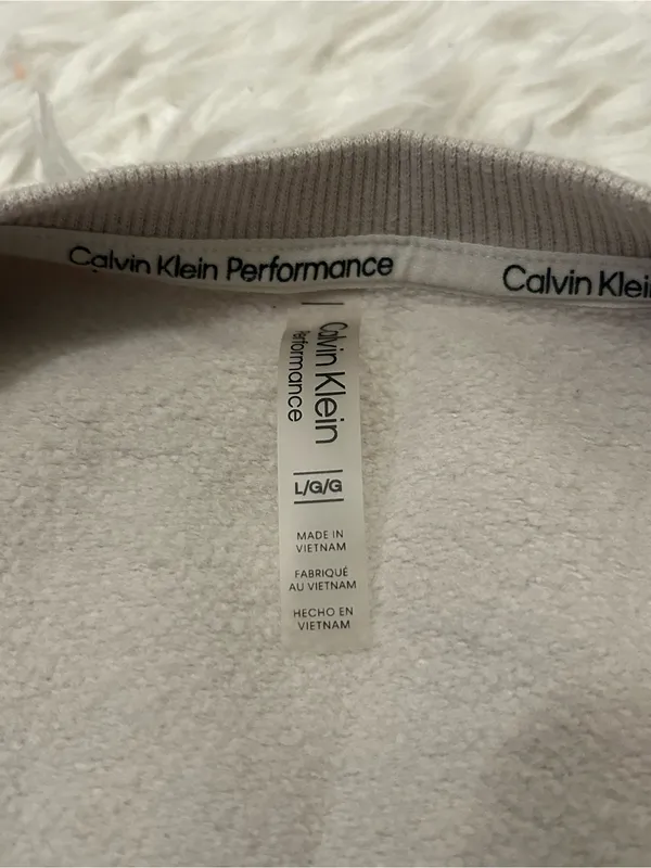 Calvin Klein Performance light tan crewneck long sleeve sweatshirt woman’s L - Image 4