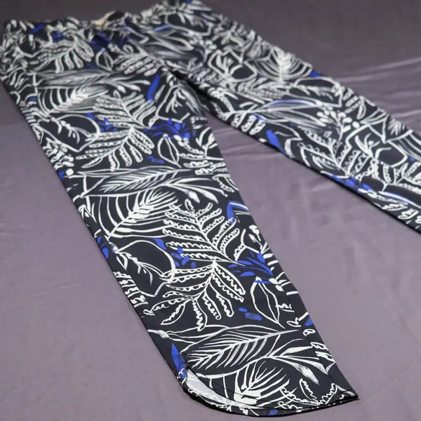 Marine Layer Allison Tropical Print Re-Spun Pull On Pants Women Small Black‎ - Image 4