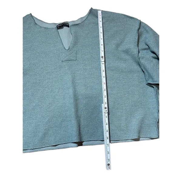 Urban Outfitters Jax Inside Out Notch‎ Neck Sweater Sz M - Image 7