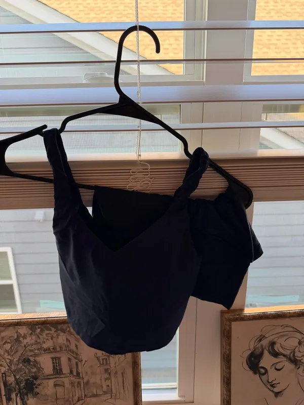 OFFLINE By Aerie Real Me Crossover 5" Bike Short + OFFLINE By Aerie Real Me Low Key Tank Top - Image 4