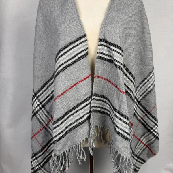 V. Fraas Wrap Shawl Scarf Womens One Size Plaid Fringe Open Front Grey - Image 2