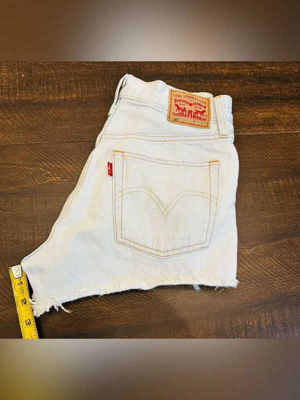 Levi’s 501 Distressed Women’s Light Wash Button Fly Shorts-Size 26 - Image 8