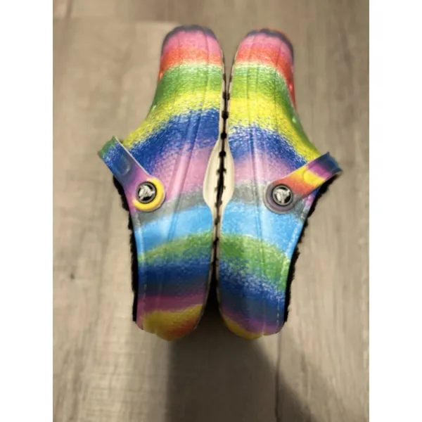 Crocs Classic Black Faux Fur Lined Tie‎ Dye Rainbow Clogs Shoes Slides M7 W9 - Image 4