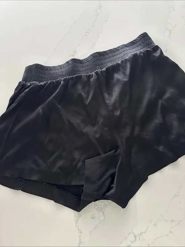 Zara pull on satin feeling black large shorts - Image 3