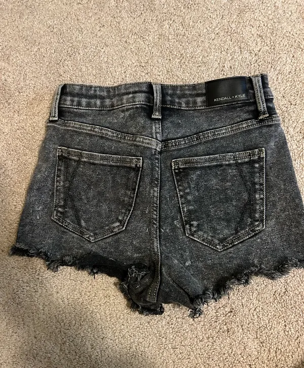 Kendall + Kylie Shorts - Image 2