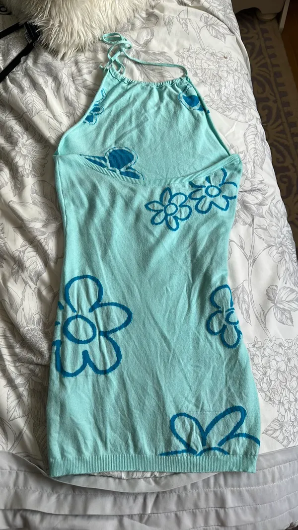 Boutique Blue Floral Halter Low Back Dress - Image 5