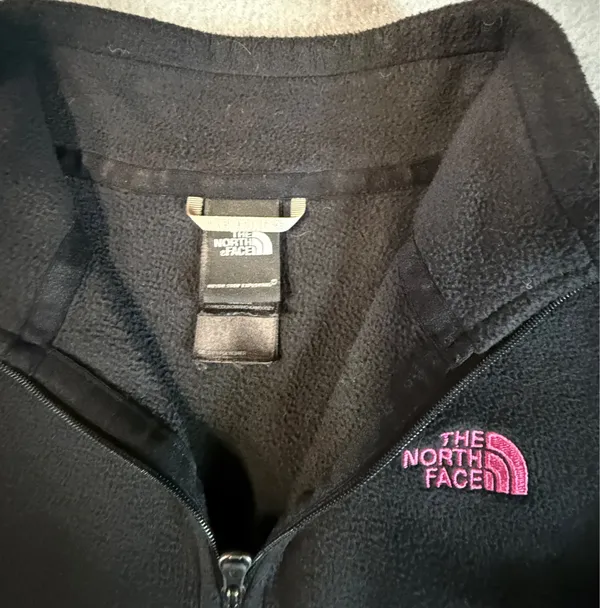 Women’s Breast Cancer The North Face Black Fleece - Image 5