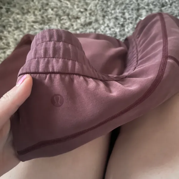 Lululemon Softstreme Split Hem Pants Size 6 Red Merlot - Image 5