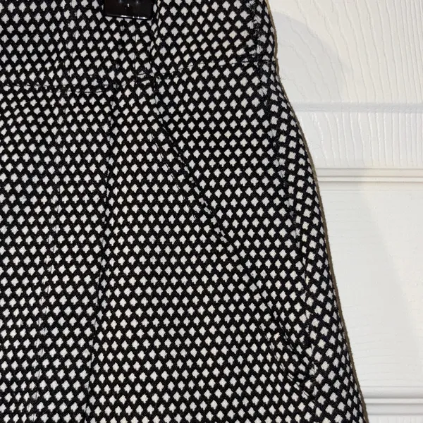 Max Studio Women's Black and White Polka Dot Skorts - Image 4