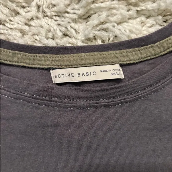 Active Basic Women's  Gray Long Sleeve T-Shirt Size S - Image 2