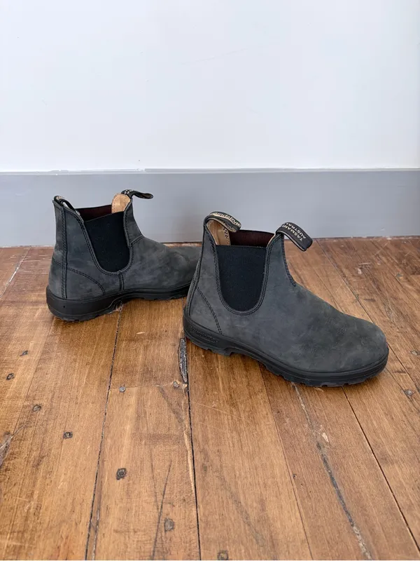 Blundstone 587 Chelsea Boots Rustic Black Leather Women US 7.5 AU 4.5 - Image 4