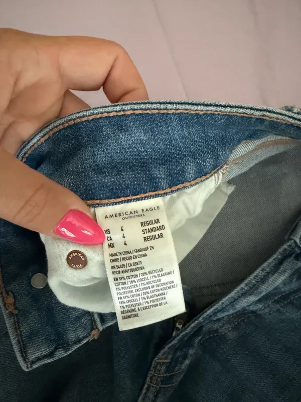 American Eagle Jeans - Image 5
