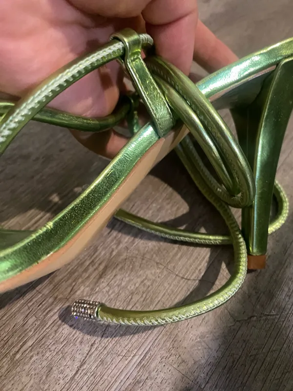 Green laced heels Size 8 - Image 2
