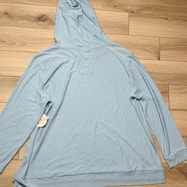 Buc-ee's Women's, Buc Baja Solid, baby blue lightweight hoodie Sz 2XL - Image 4