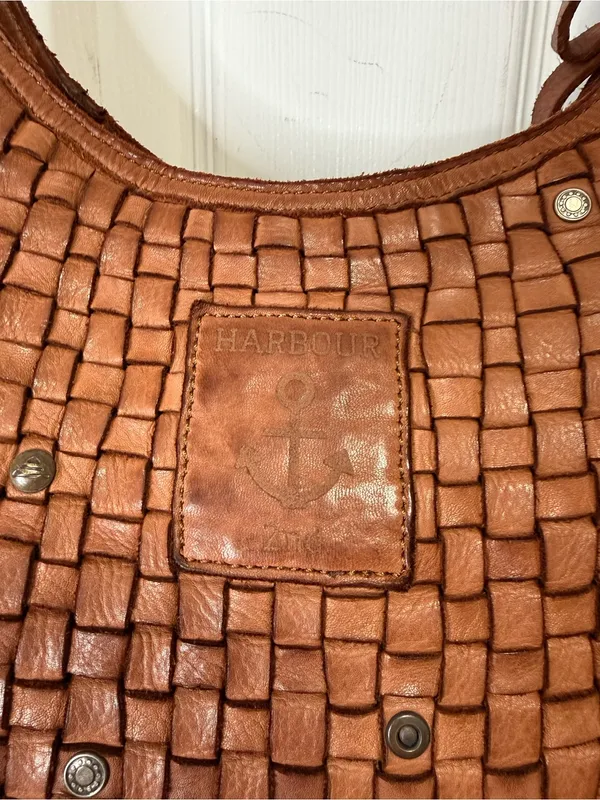 HARBOUR 2nd Braided leather shoulder bag Tuula model from in cognac color - Image 2