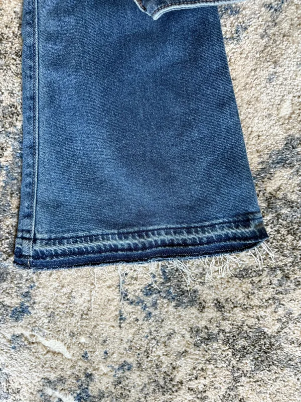 Hollister Low-Rise Jeans - Image 4