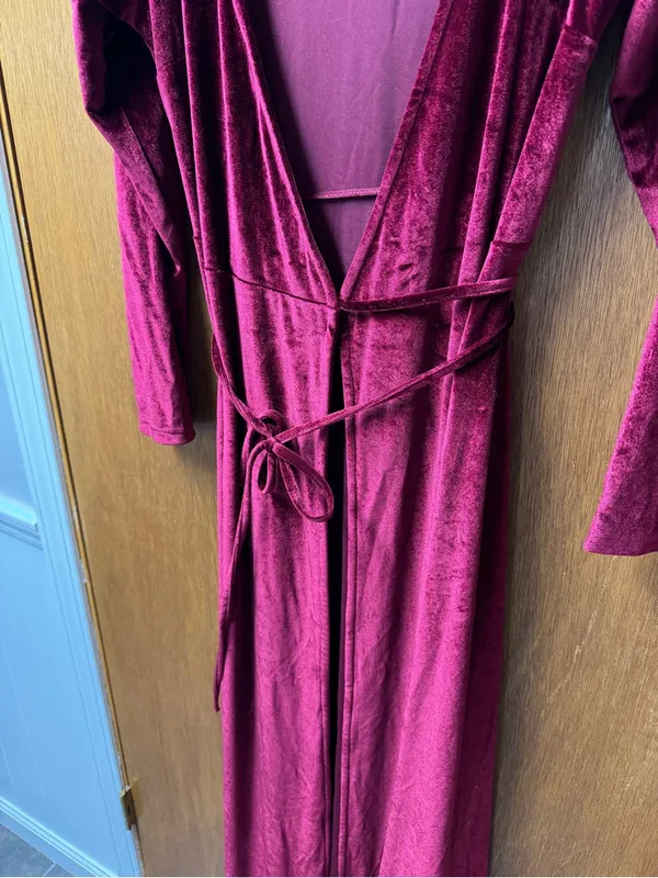 Baltic Born Meghan Velvet Short Sleeve Wrap Maxi Dress Red Large Romantic Goth - Image 9