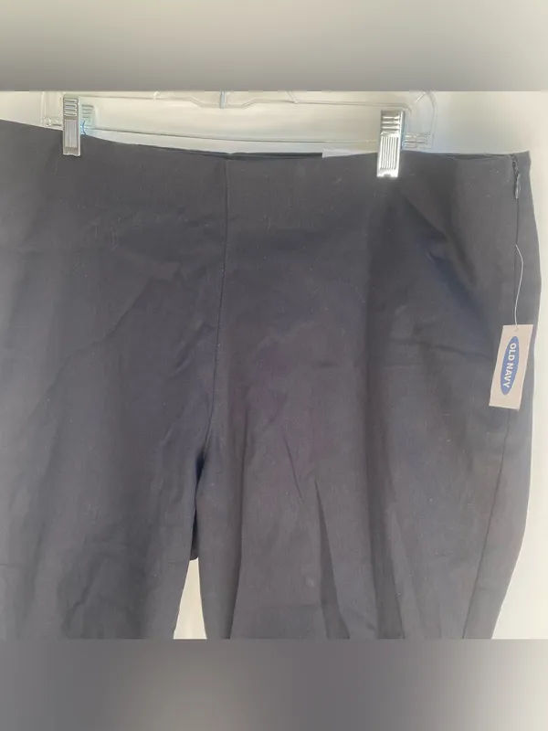 Old Navy black WOW flat front cropped pants trousers work office fall winter 18 - Image 2