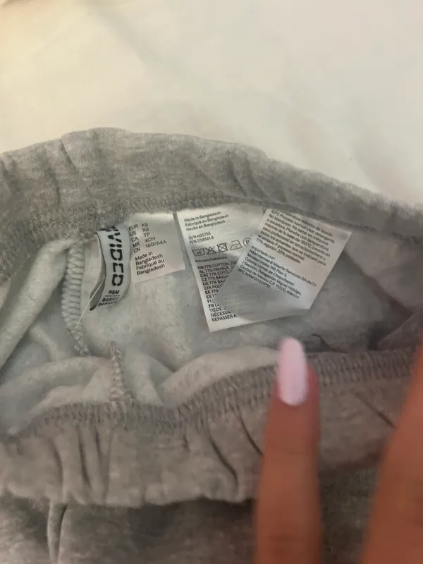 H&M Grey Sweatpants - Image 6