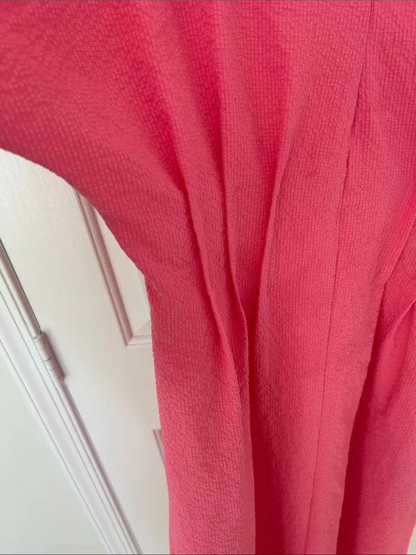 Cool fabric pink dress. S - Image 4