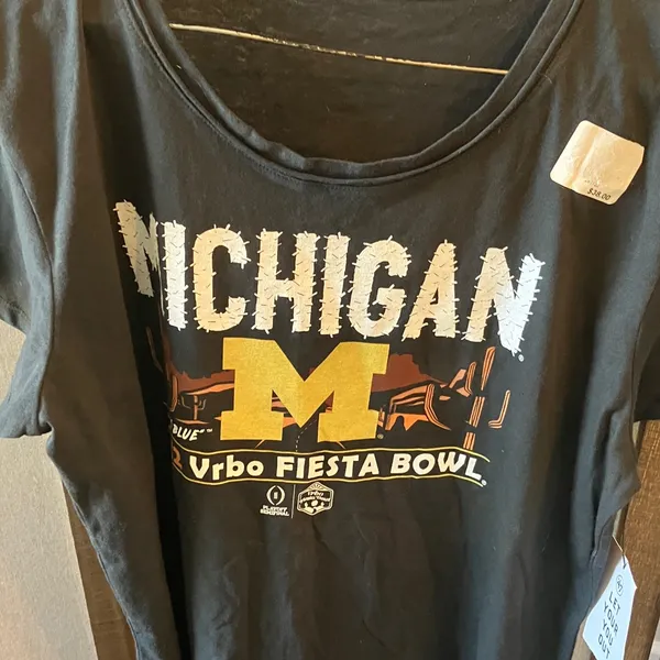 FINAL MARKDOWN 47 Brand Women's Black Michigan 2022 fiesta bowl tee large NWT - Image 5