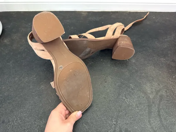 Lucky Brand Junnah Sandals Size 9.5 Dusty Sand Tan - Image 6