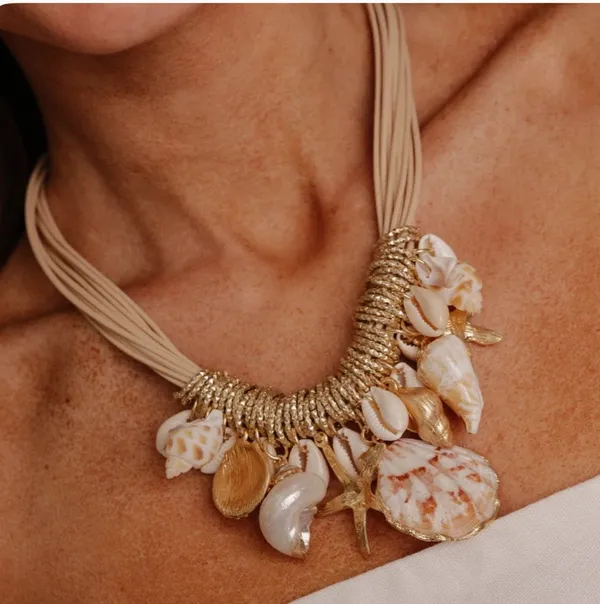 These Three Boutique Coastal Seashell Charm Necklace - Image 3