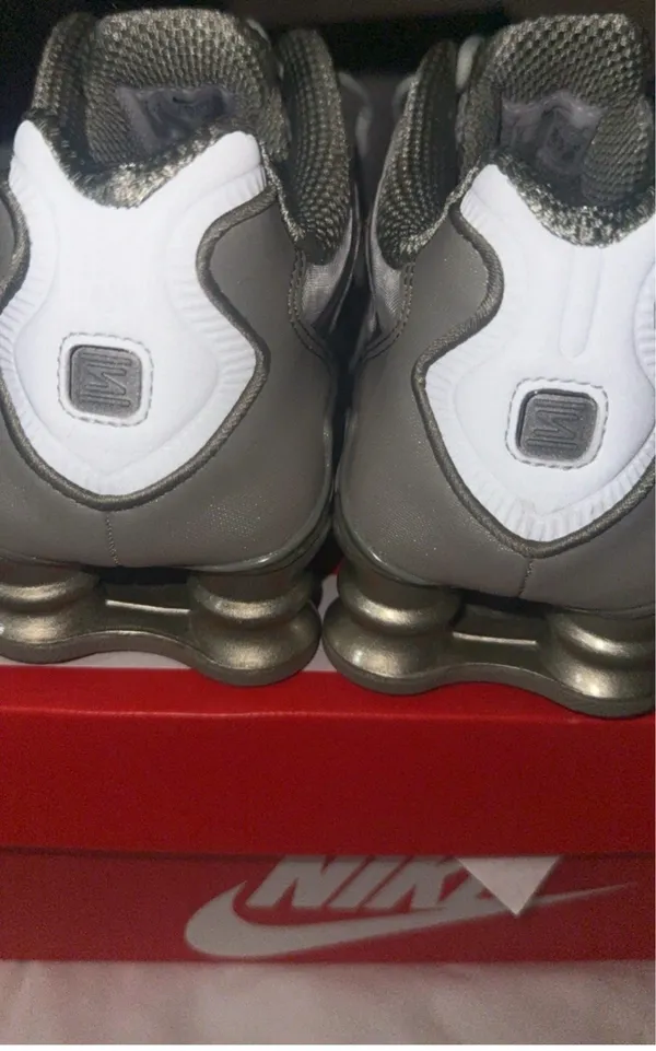 Women Nike shoes  - Image 5
