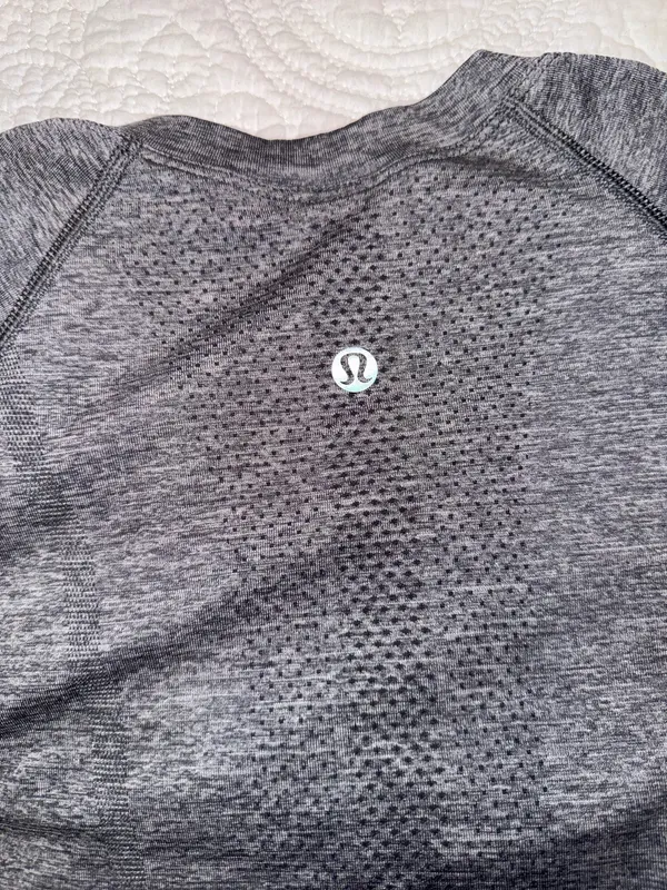 Lululemon Swiftly Short Sleeve 2.0 - Image 4