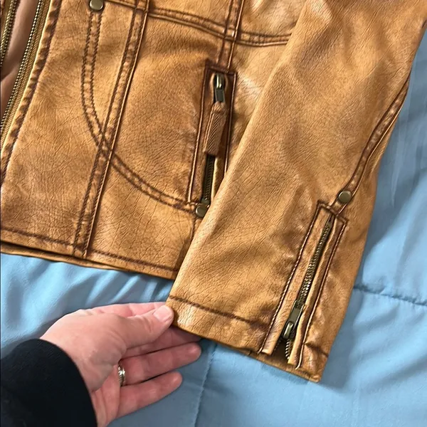 Tan Leather Motorcycle Jacket with Zipper Closure Size M - Image 2