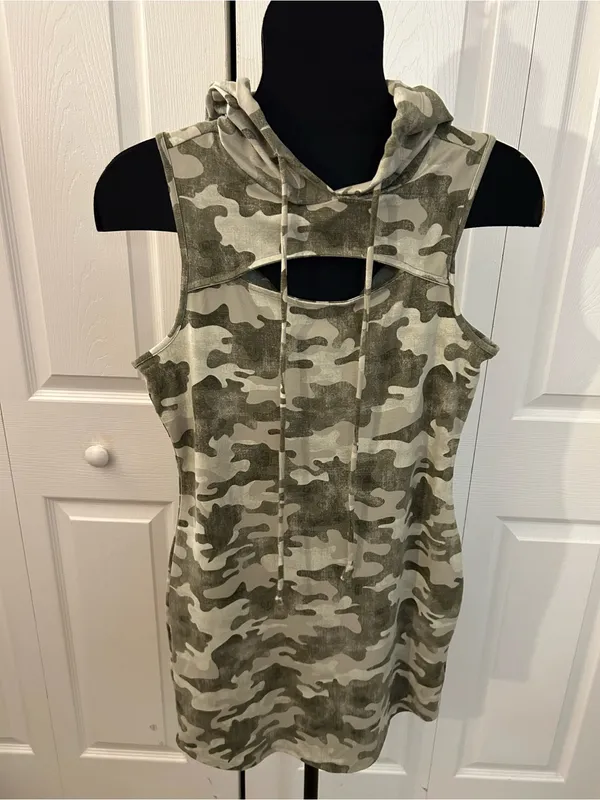Almost Famous Expose chest hooded camo dress - Image 4