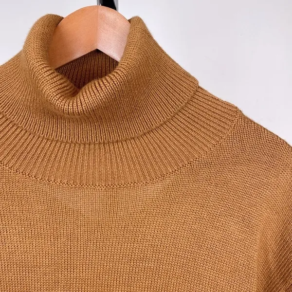 ASTR Camel Open Back Turtleneck High Low Sweater Size Small NWT - Image 3
