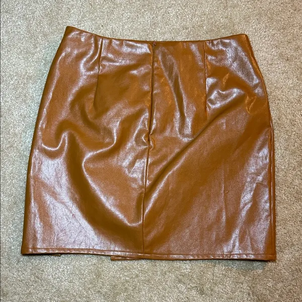 Lulus‎ Brown Faux Leather Skirt with Slit - Image 3