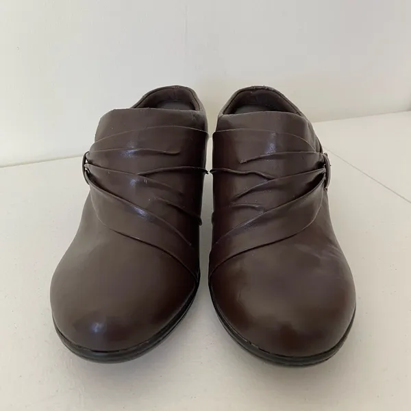 Judith women’s‎ brown faux leather pleated slip on clogs mules shoes heels 7.5 - Image 2
