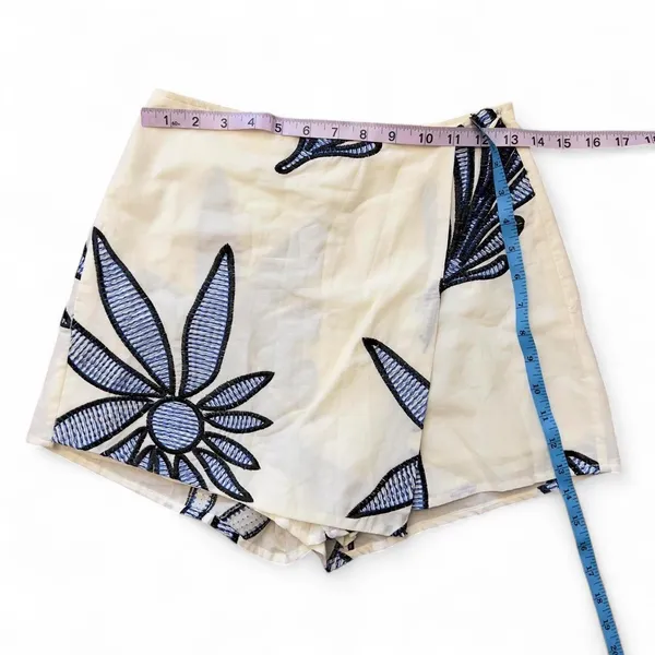 CIEBON Floral Embroidered Wrap Skort Cream Blue Cotton Resort Vacation XS - Image 4