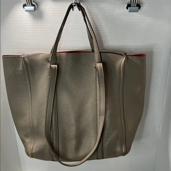 Marc Jacobs Taupe Tote Bag - Image 2