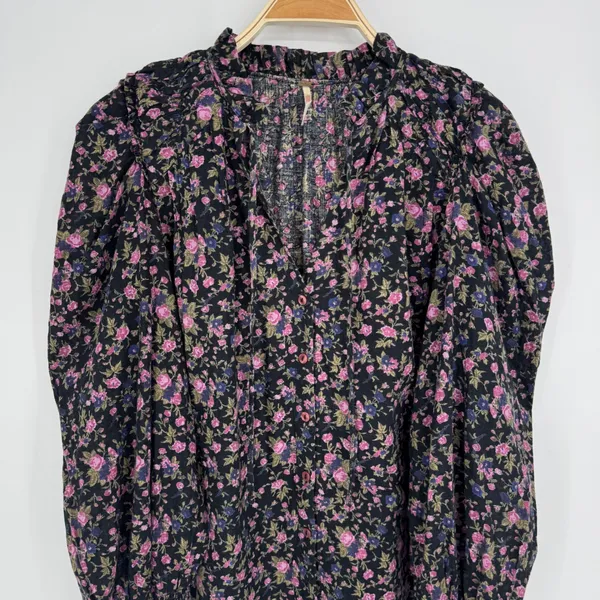 Free People Meant to Be Blouse Medium Black Floral Boho Romantic Puff Sleeve Top - Image 3