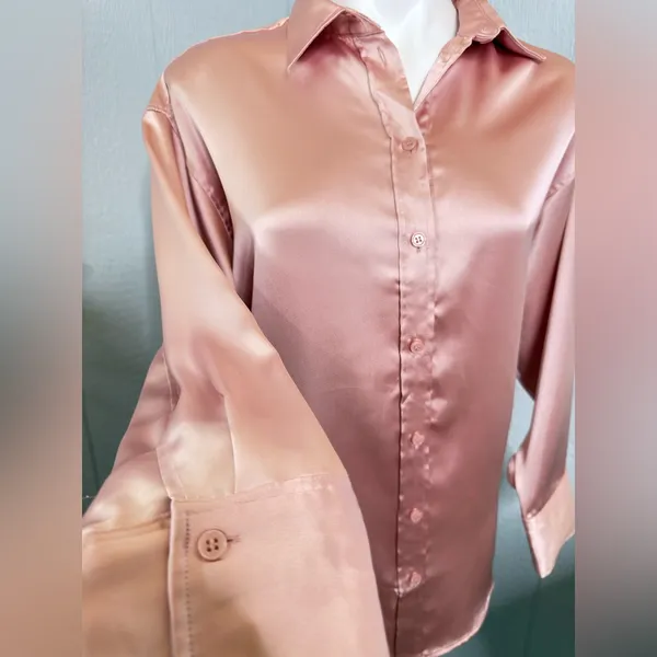 H&M Satin Button-Down Shirt in Blush - Image 4