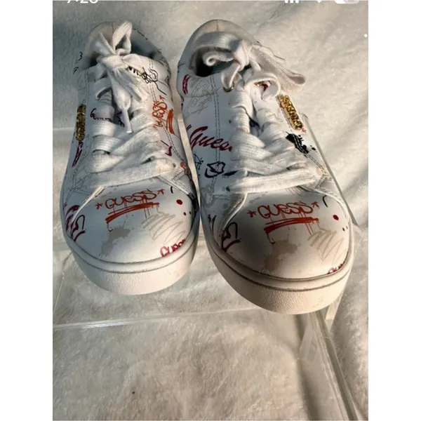 GUESS White Sneakers with Multicolor Graffiti Accents Women Size 6.5 - Image 3